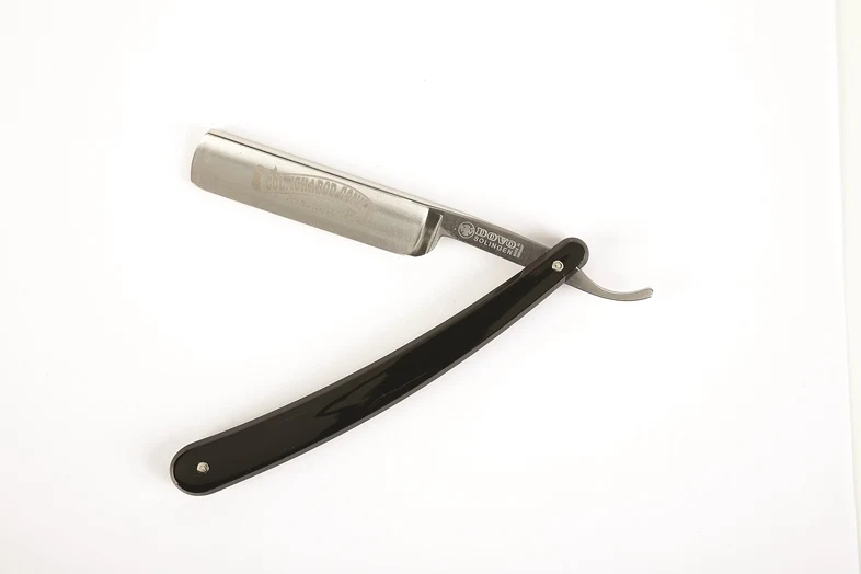 Dovo Straight Razor, Cellidur Black Handle 5/8' in. Solingen, Germany